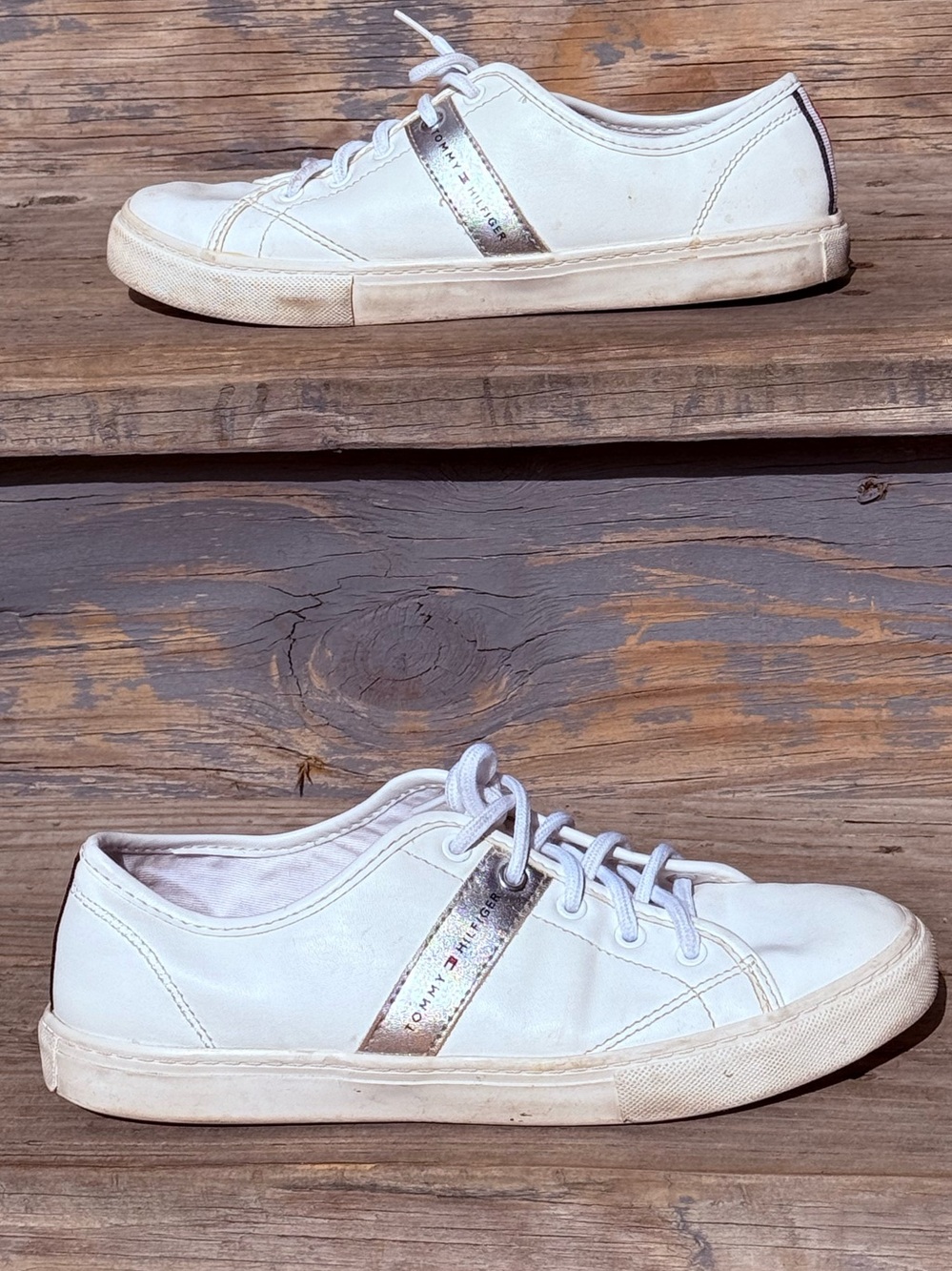 Tommy Hilfiger white leather low-top sneakers featuring metallic side stripe 8